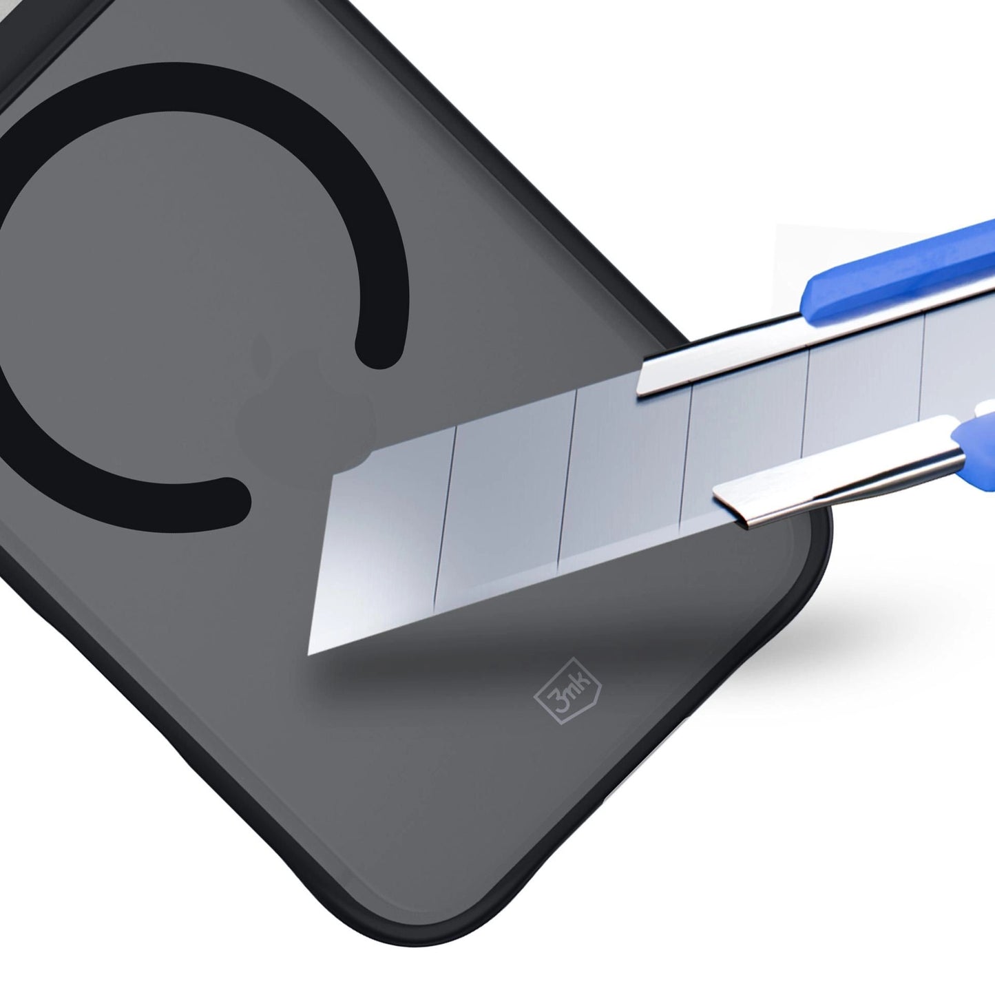 Опушен силиконов калъф с MagSafe за Apple iPhone 17 Pro Max - 3mk Smoke MagCase